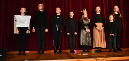 Premiera spektaklu „Życie na TAK” – fotorelacja