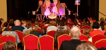 Sokrates w piaskownicy – fotorelacja ze spektaklu