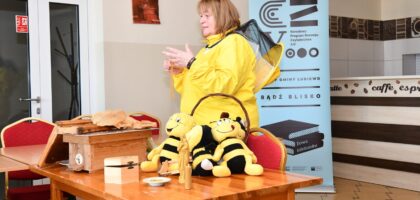 Warsztaty pszczelarskie dla szkół – fotorelacja