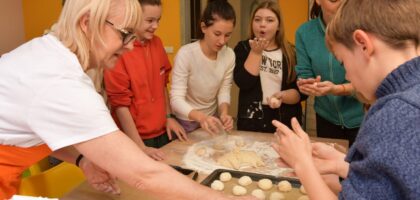 Kreatywne warsztatownie dla polskich i ukraińskich rodzin – fotorelacja