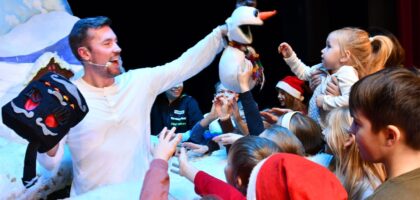 Rodzinny spektakl i warsztaty w Lubiewie – fotorelacja