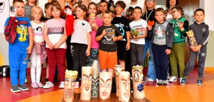 Warsztaty „Tajemnice lalek” w Małej Szkole w Klonowie