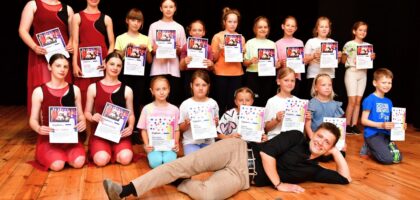 Pokazy tańca współczesnego i zakończenie sezonu kulturalnego 2024/2025 w grupach tanecznych