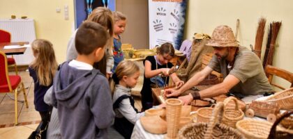 Borowiackie rzemiosła – fotorelacja z rodzinnego popołudnia w B-CKiP