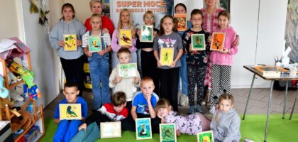 Warsztaty malowania na szkle i Borowiackie Super Moce – fotorelacja