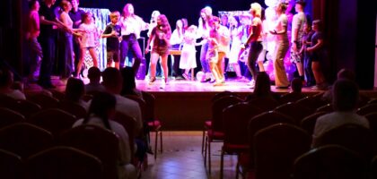 „Nie na pierwszy rzut oka” – relacja z premiery spektaklu Grupy Teatralnej B-CKiP